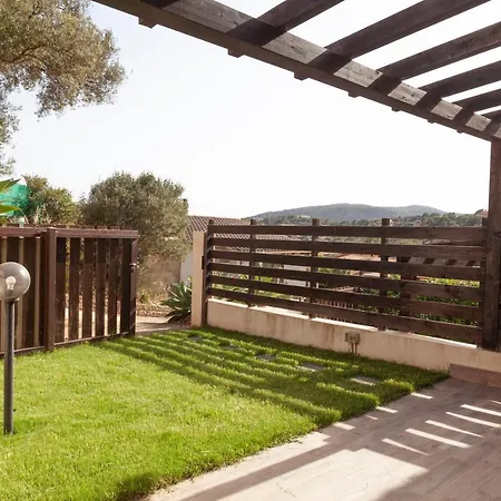 Domomea - Villetta Chia Holiday home *