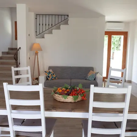 Holiday home Domomea - Villetta Chia Domus De Maria